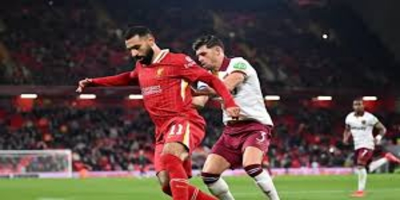 莫耶斯战术解析：如何打造高效防守反击体系与体育博彩关联-体育博彩